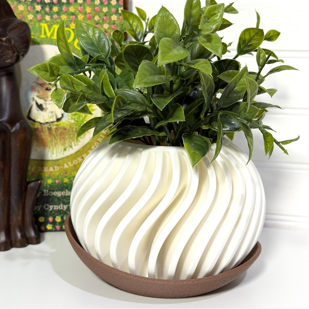 The Surge Planter, Indoor Flower Pot, Tabletop Planter, Wave Pattern